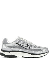 NIKE P6000 PLATEADO