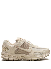 NIKE ZOOM VOMERO 5 BLANCO/BEIGE