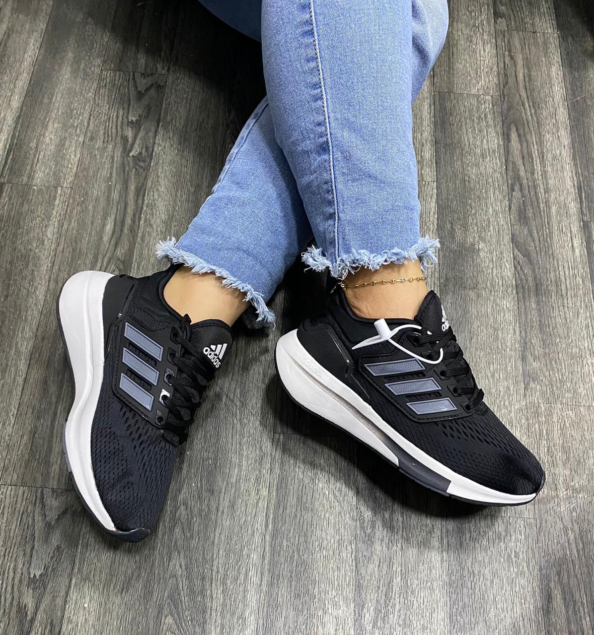 ADIDAS EQ21 NEGRO-BLANCO