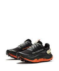 NEW BALANCE FRESH FOAM NEGRO - NARANJA