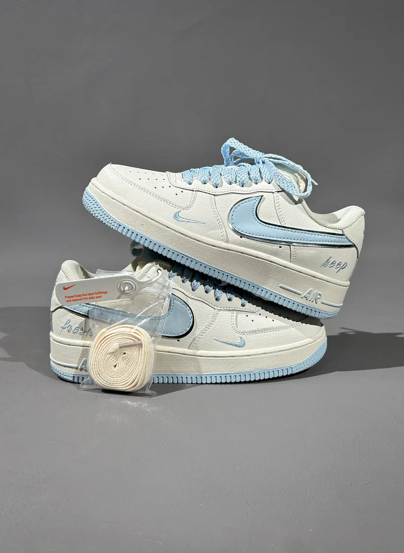 NIKE AF1 AIR FORCE 1 ONE