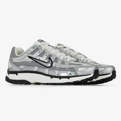NIKE P6000 PLATEADO