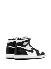JORDAN RETRO 1 HIGH NEGRO BLANCO