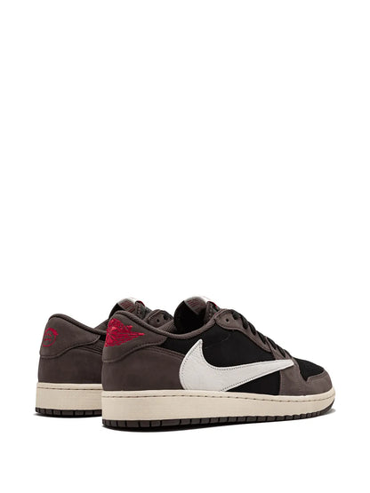 JORDAN RETRO 1 LOW TRAVIS SCOTT