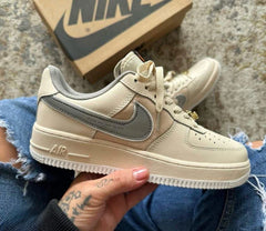 NIKE AF1 AIR FORCE 1 ONE BEIGE