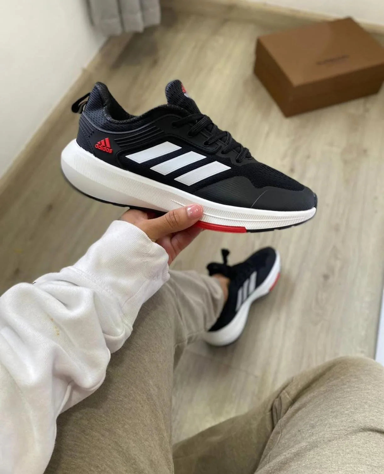 ADIDAS BOUNCE NEGRO ROJO