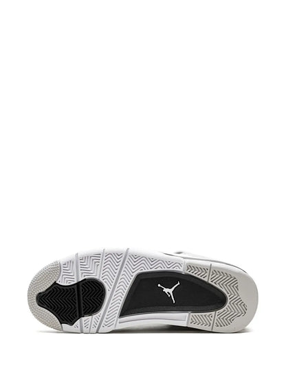 JORDAN RETRO 4 BLANCO / NEGRO