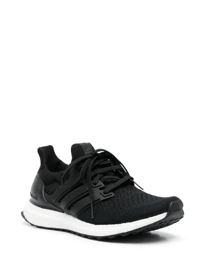 ADIDAS ULTRABOOST NEGRO / BLANCO