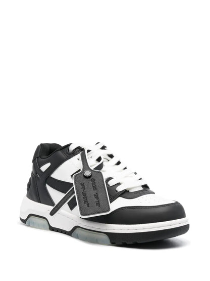 OFF WHITE OUT OF NEGRO / BLANCO