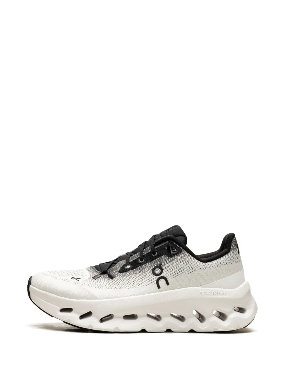 ON CLOUD RUNNING BLACK/IVORY