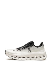 ON CLOUD RUNNING BLACK/IVORY