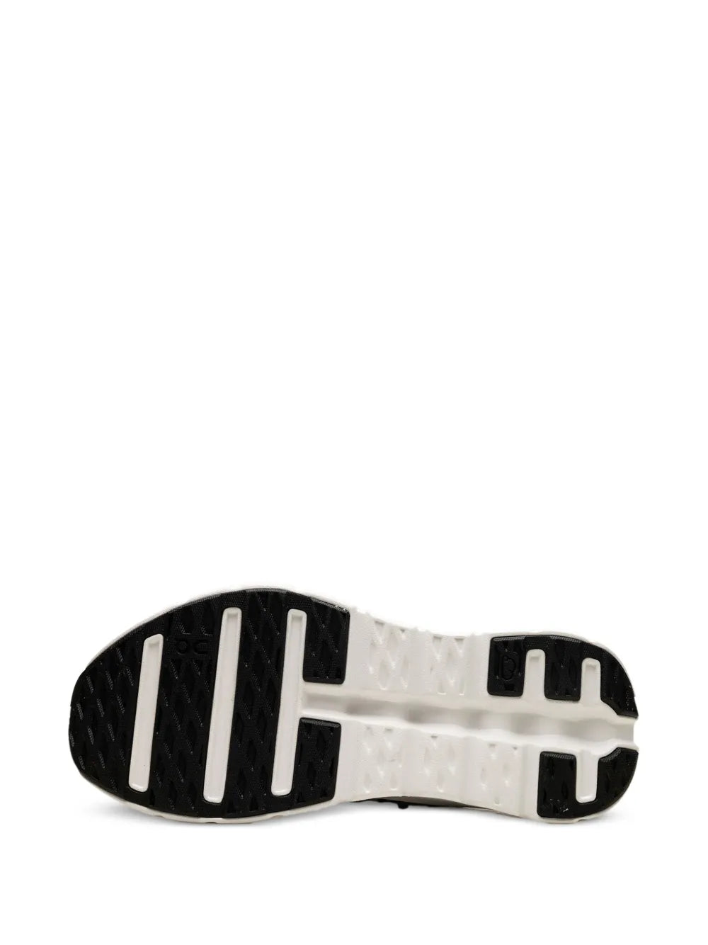 ON CLOUD RUNNING BLACK/IVORY