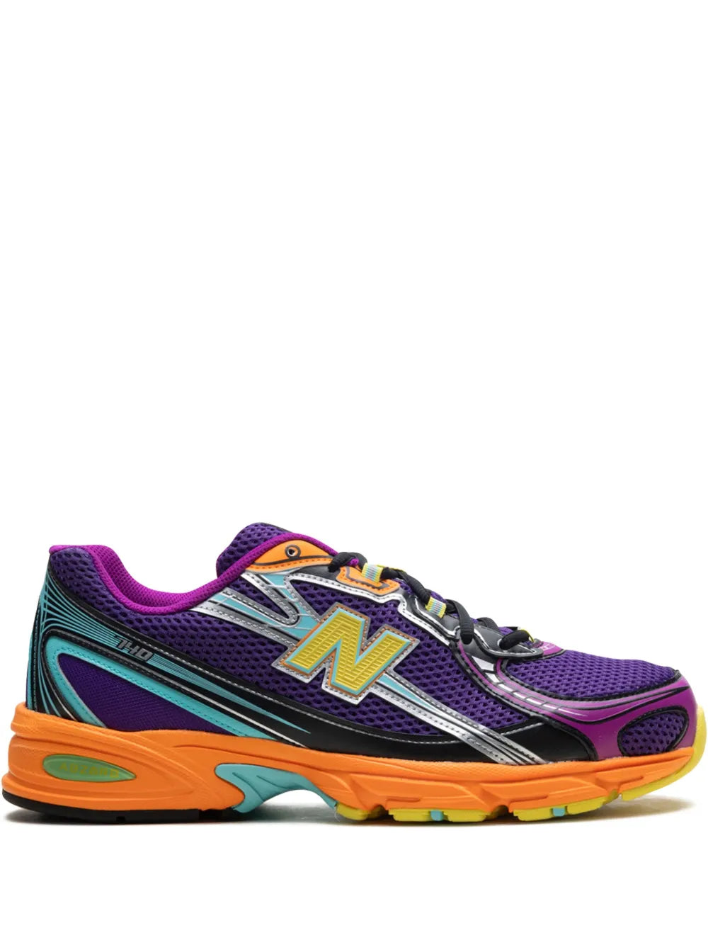 NEW BALANCE 740