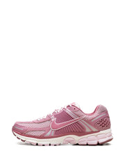 NIKE ZOOM VOMERO 5 ROSADO