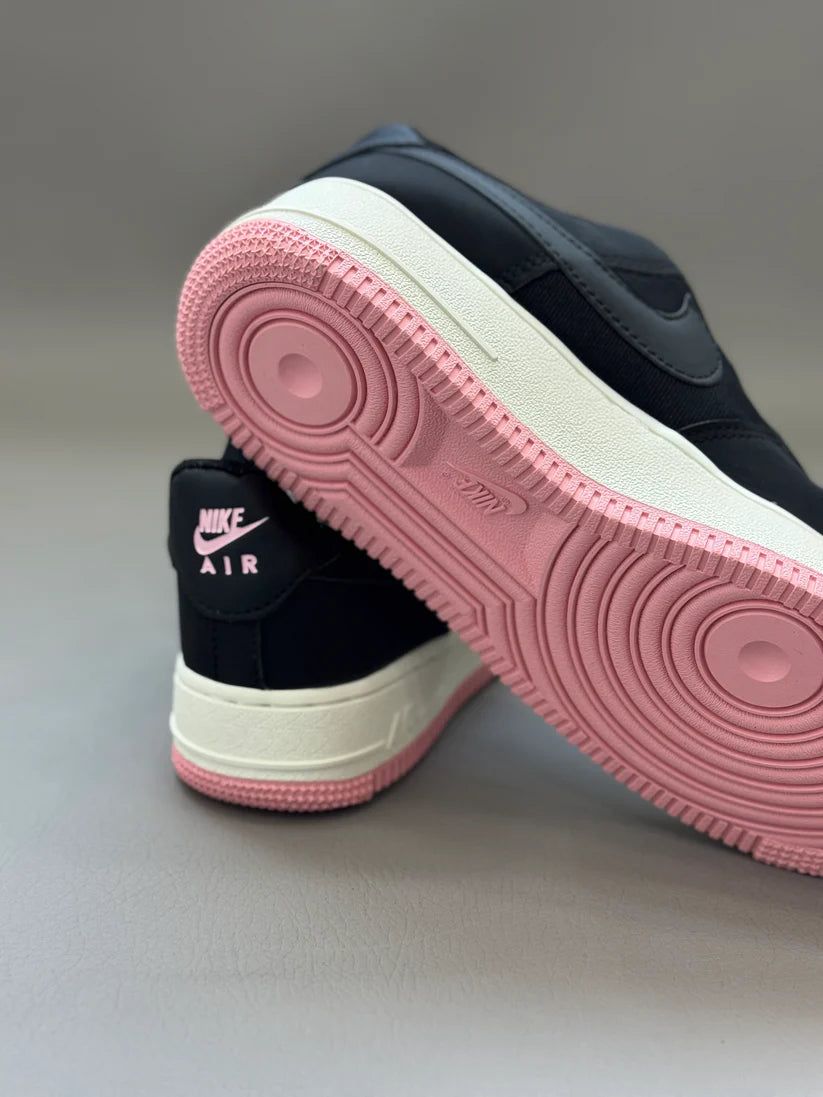 NIKE AF1 AIR FORCE 1 ONE