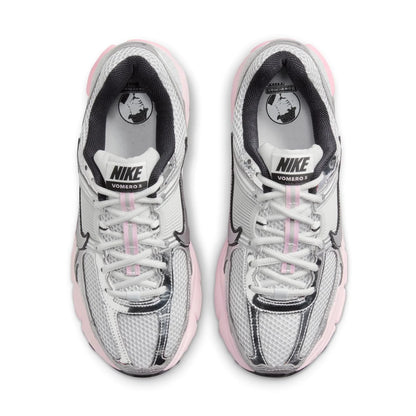 NIKE ZOOM VOMERO 5 PLATEADO/ROSADO