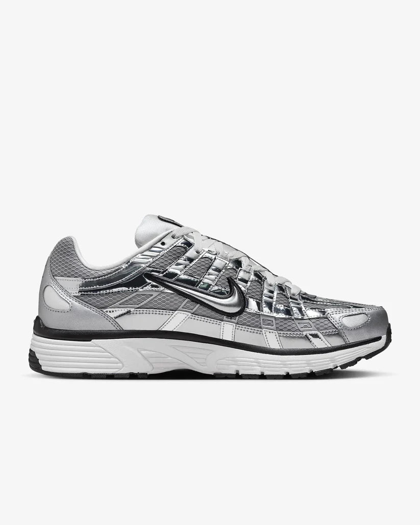NIKE P6000 PLATEADO