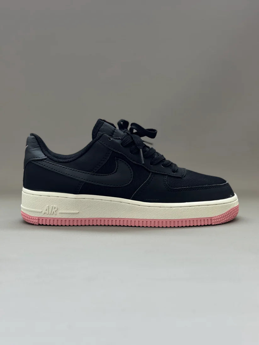 NIKE AF1 AIR FORCE 1 ONE