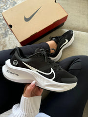 NIKE ZOOM CARITA NEGRO / BLANCO