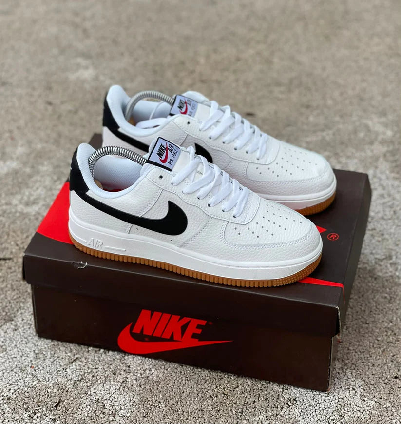NIKE AF1 AIR FORCE 1 ONE