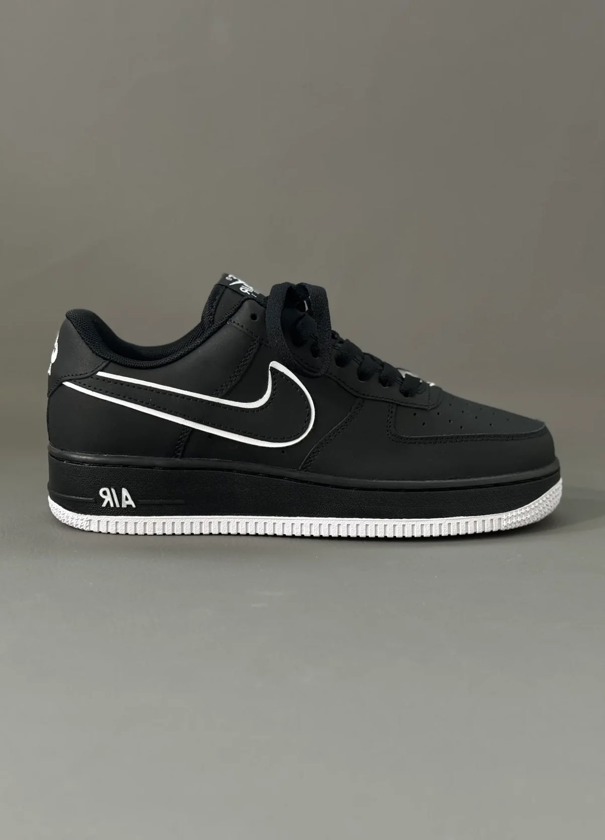 NIKE AF1 AIR FORCE 1 ONE NEGRO / BLANCO