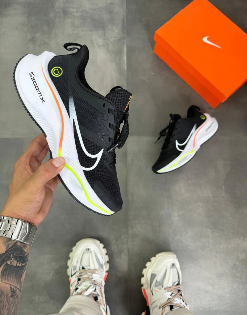 NIKE ZOOM CARITA