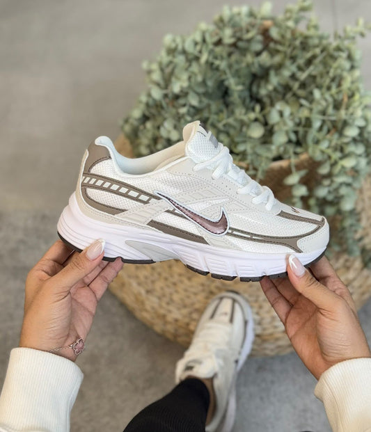 NIKE INITIATOR BEIGE / GRIS