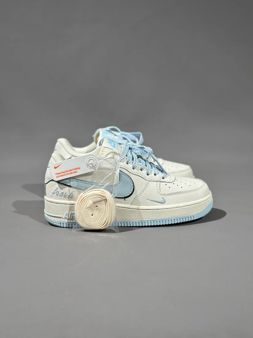 NIKE AF1 AIR FORCE 1 ONE