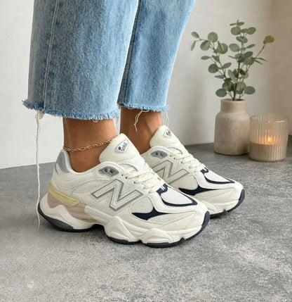 NEW BALANCE 9060 BLANCO / AZUL / PALO ROSA