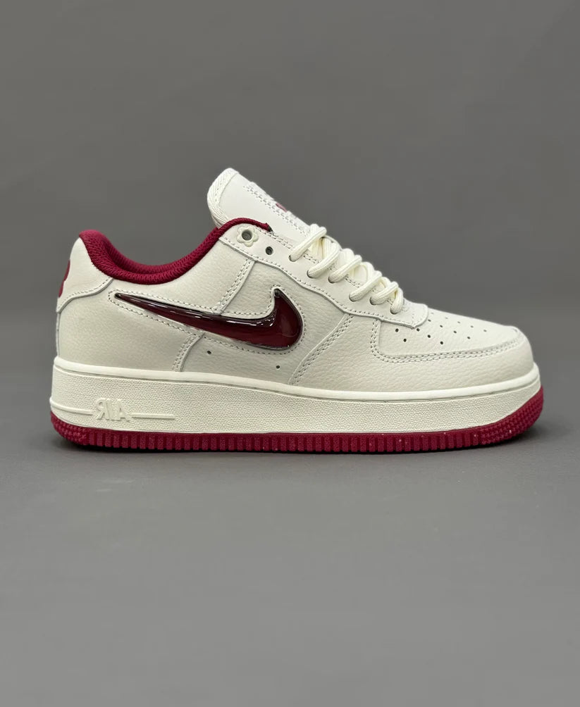 NIKE AF1 AIR FORCE 1 ONE