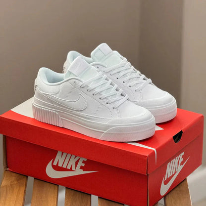 NIKE LEGACY LIFT COURT BLANCO