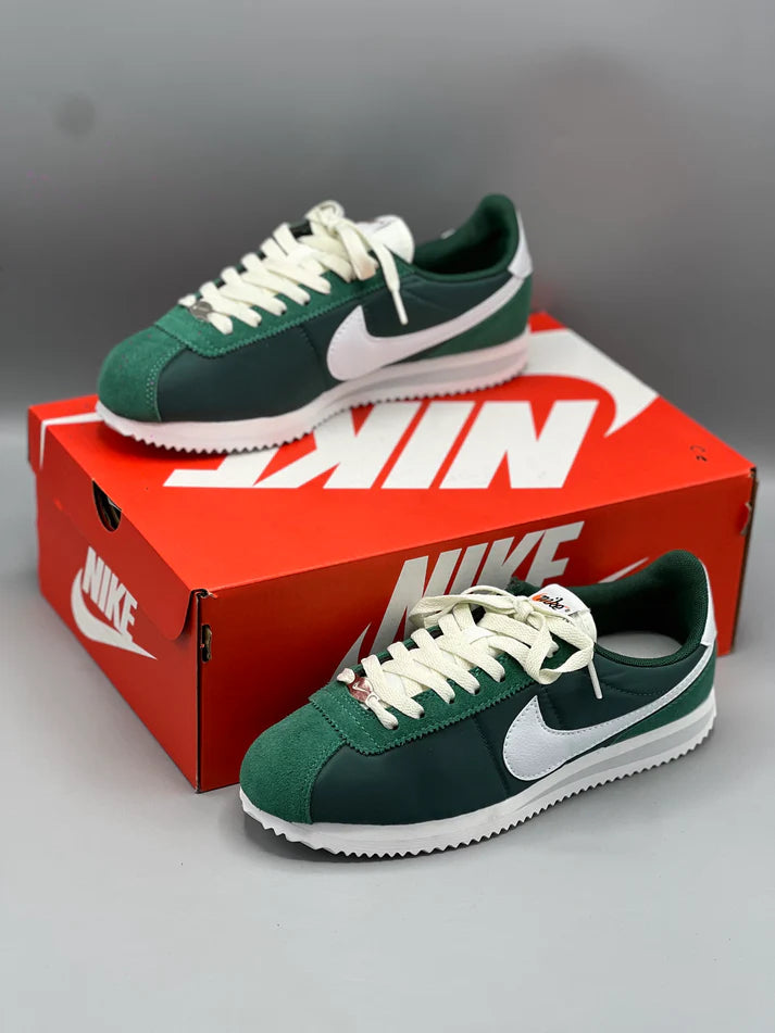 NIKE CORTEZ VERDE / BLANCO