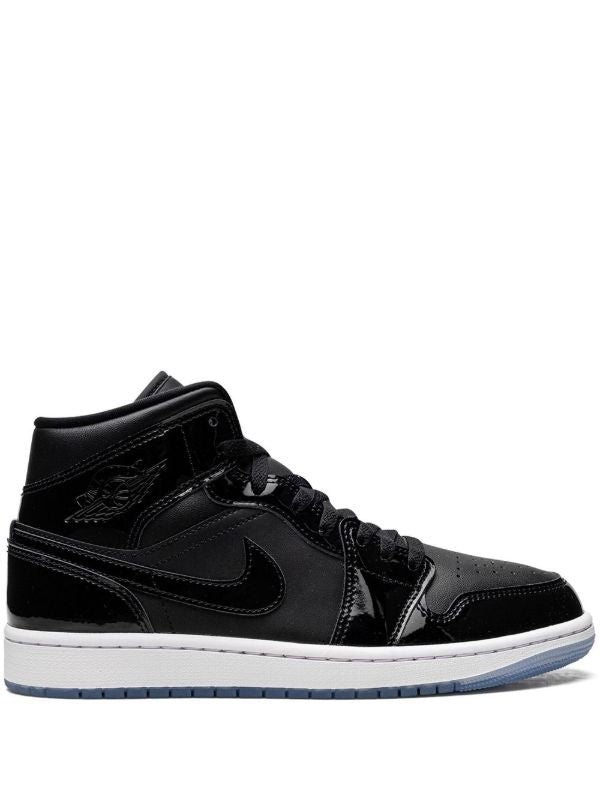 JORDAN RETRO 1 CHAROL NEGRO/BLANCO