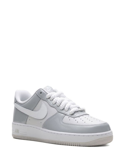 NIKE AIR FORCE 1 LOW 07 LV8 GRIS