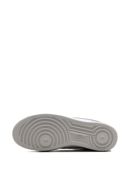 NIKE AIR FORCE 1 LOW 07 LV8 GRIS