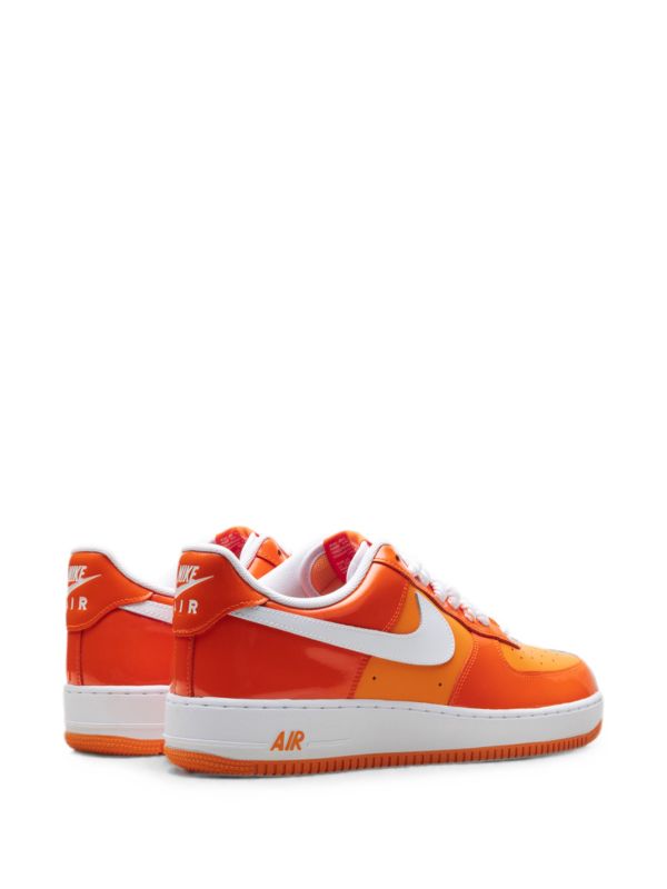 NIKE AIR FORCE 1 LOW 07 LV8 NARANJA