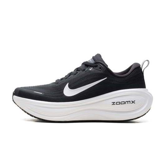 NIKE VOMERO PLUS NEGRO BLANCO