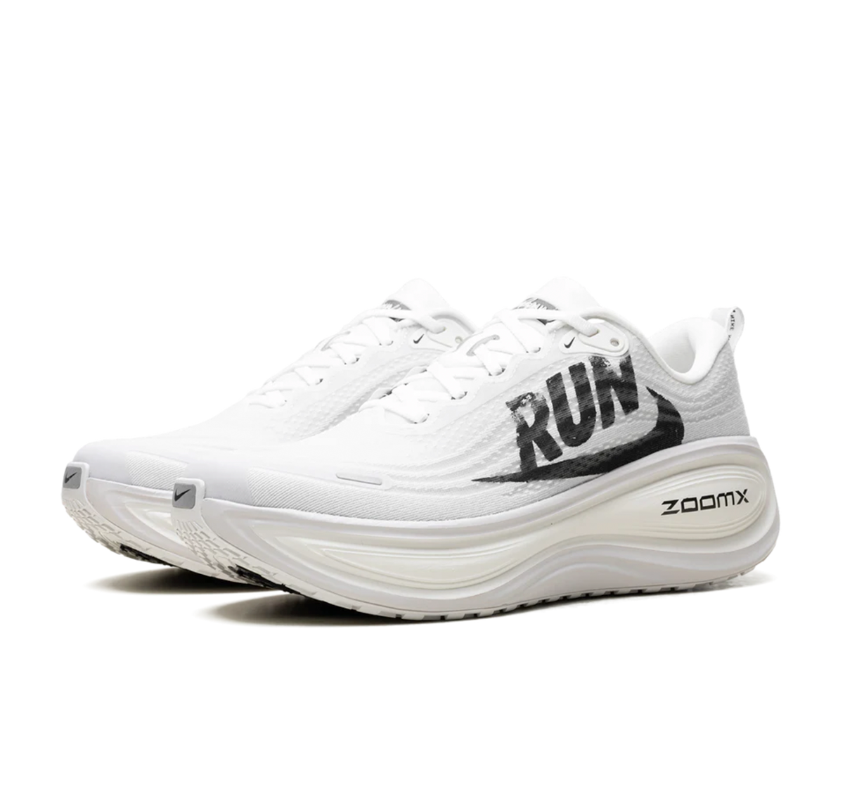 NIKE VOMERO PLUS RUN