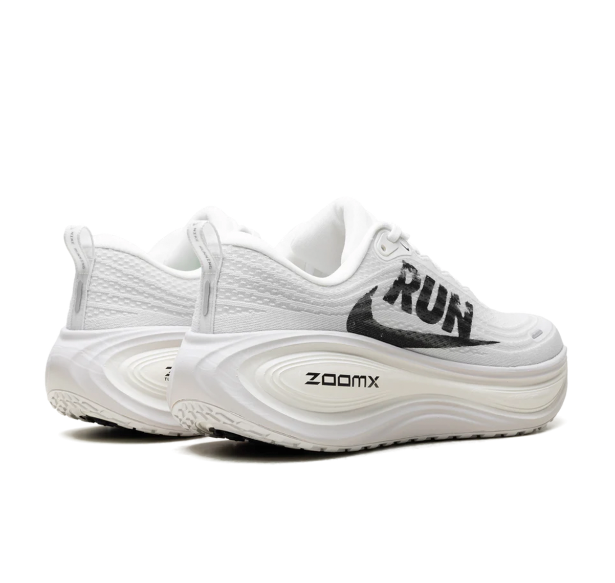 NIKE VOMERO PLUS RUN