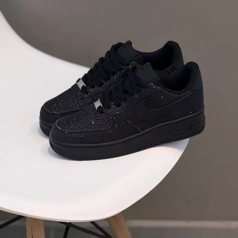 NIKE AIR FORCE ONE NEGRA ESCARCHA