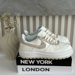NIKE AF1 AIR FORCE 1 ONE LUXE