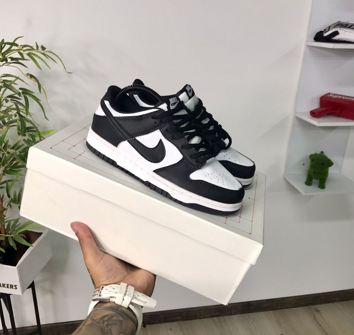 NIKE SB DUNK LOW PANDA NEGRO/BLANCO