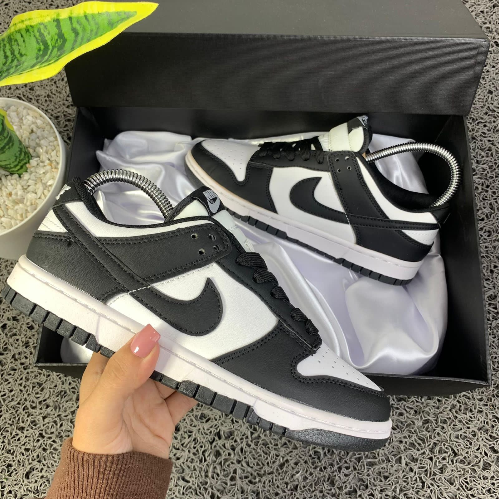 NIKE SB DUNK PANDA