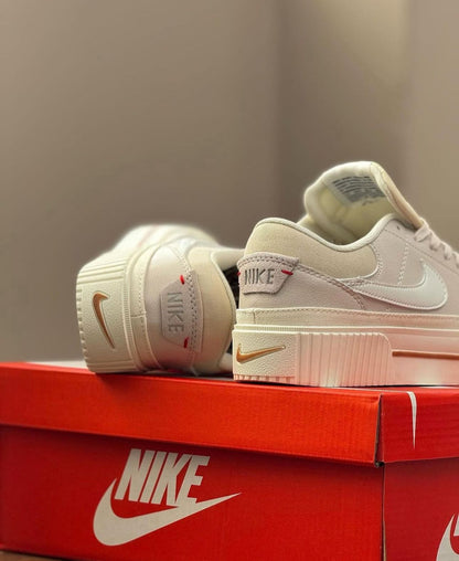 NIKE LEGACY LIFT COURT BEIGE