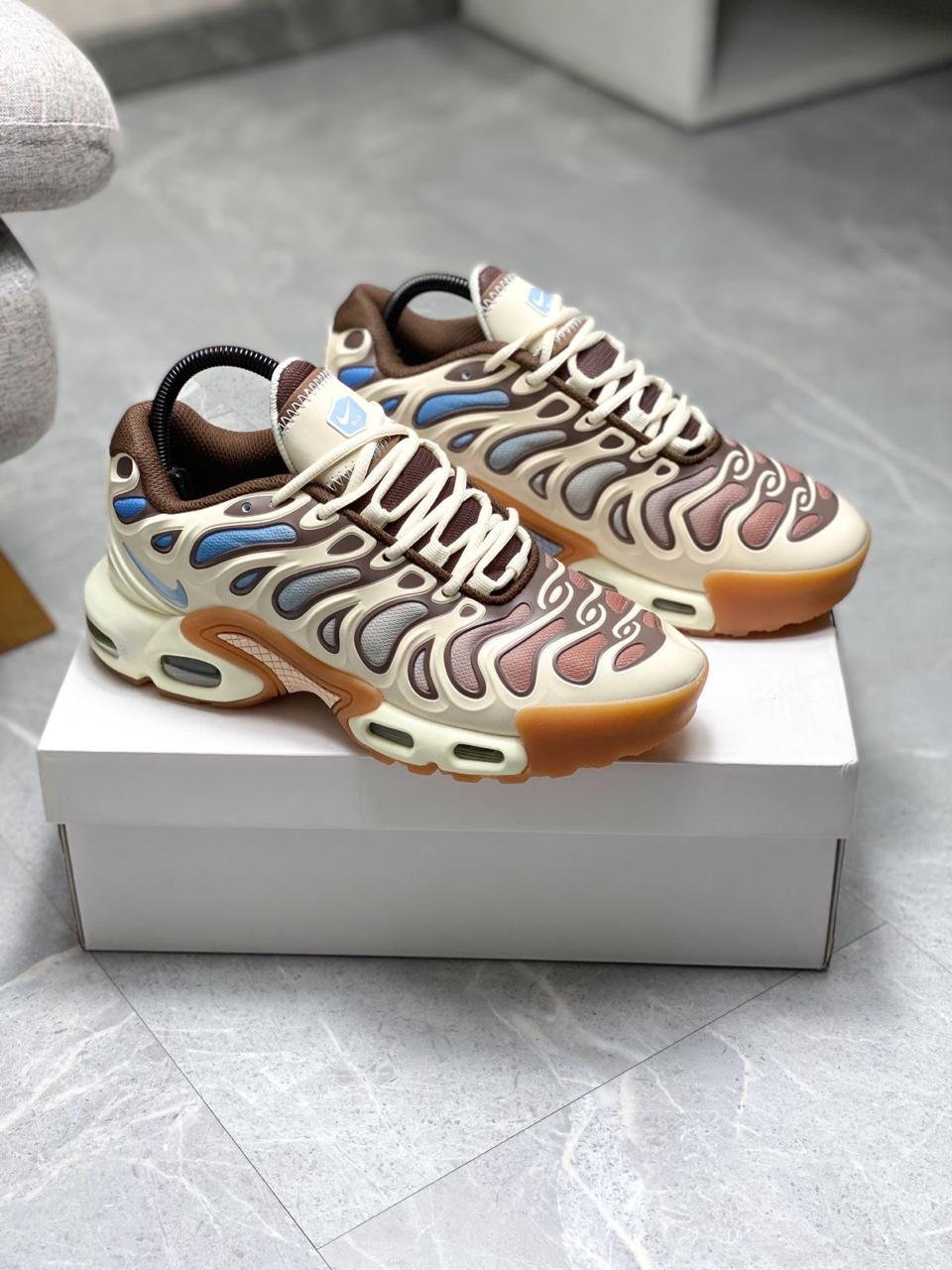 NIKE TN PLUS BEIGE CAFE YEESHOP Calzado