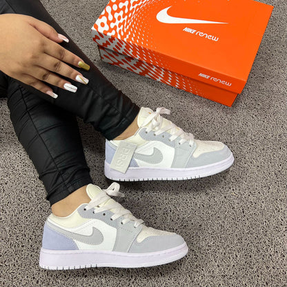 NIKE SB RETRO PARIS