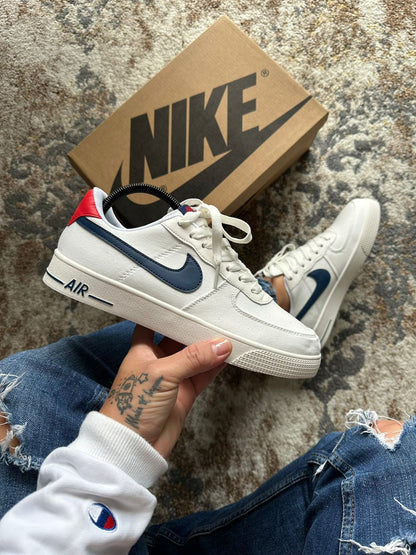 NIKE TABLITA