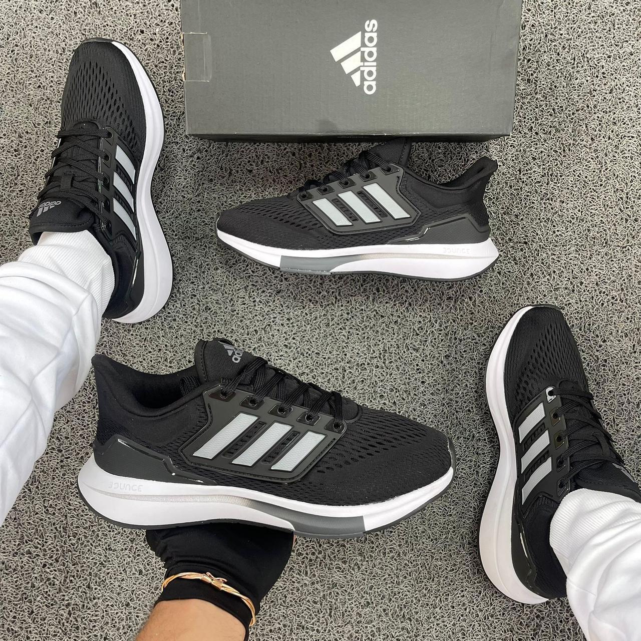 Adidas EQ21 Negro Blanco