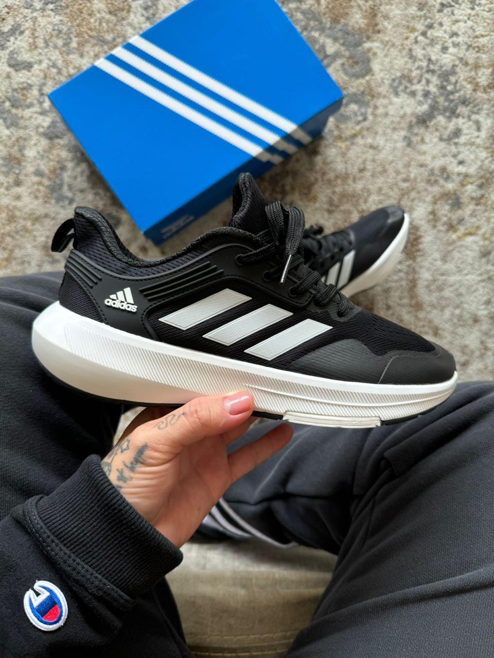 Adidas Bounce Negro Blanco