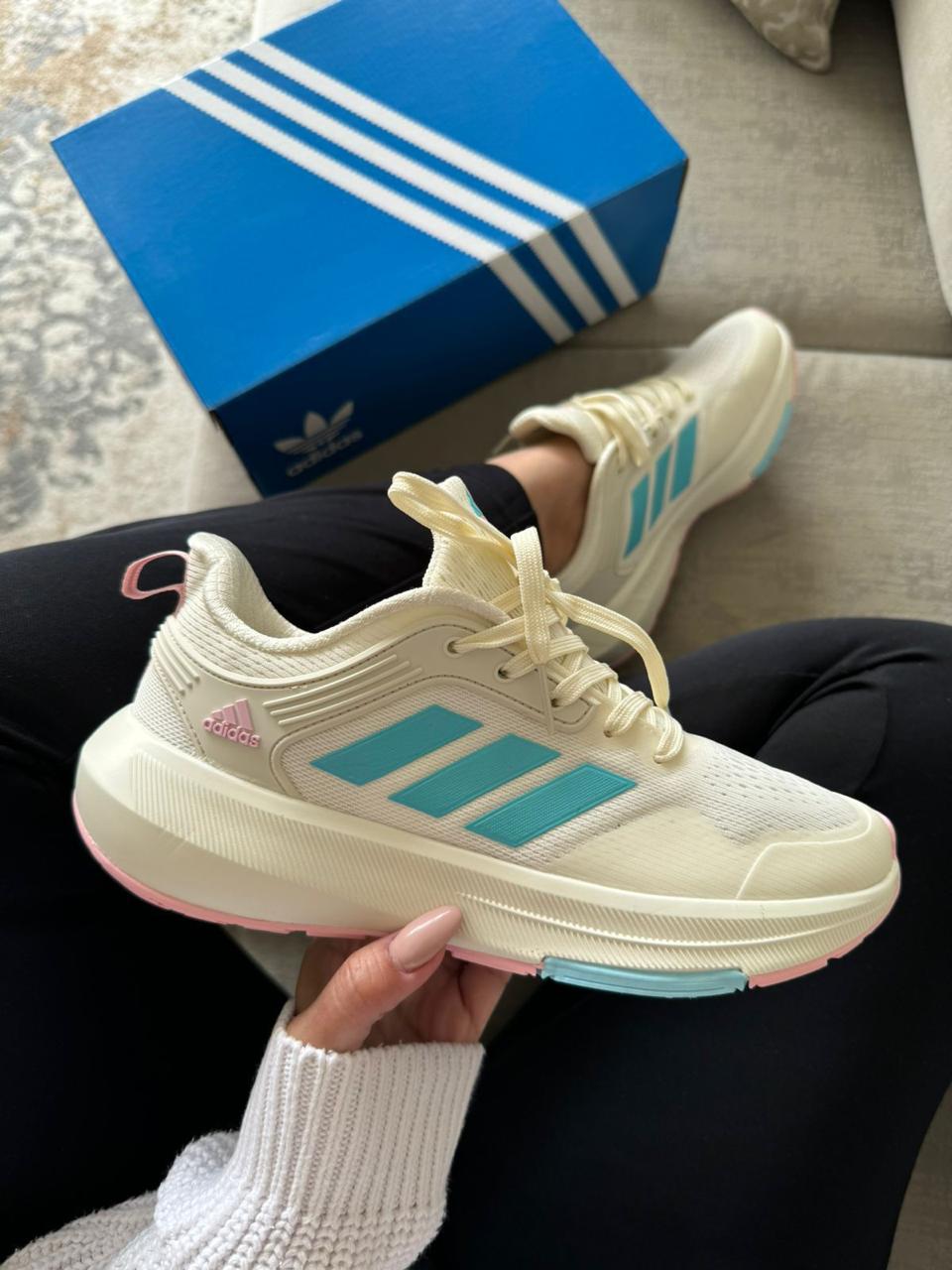 Adidas Bounce